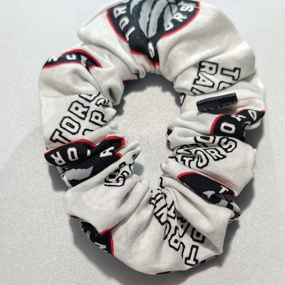 BRi Raptors Design Scrunchie - Picture 3 of 5